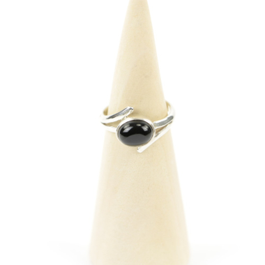 Ring, Silber, Mt. 60/19, schwarzer Onyx