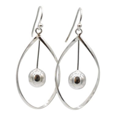 Oorhanger Gedraaid met bal, zilver SP0300