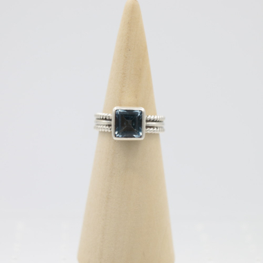 Ring zilver Mt. 9/60 Sky Topaas RAJ14