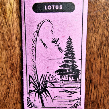 Wierook 'organic', 20 st in Recyceld papier verp. Lotus