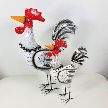 Metalen Kip, wit/rood 40 x 40 x 19 cm