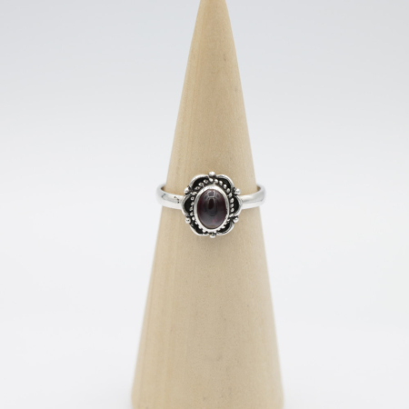Ring zilver Mt. 9/60 Granaat HAS119