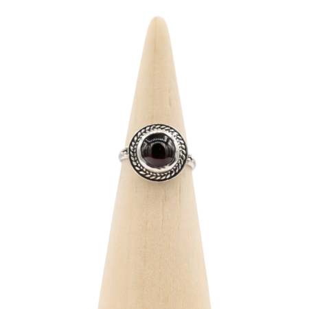 Ring zilver Mt. 7/55 Granaat HAS45