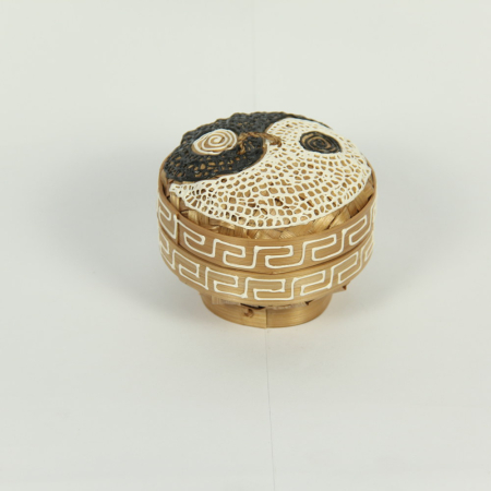 Opbergdoos bamvoe yin yang gehaakt