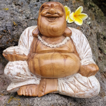 Suar houten Happy Boeddha, 30 cm White Wash