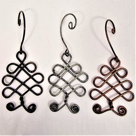 Metalen ornament 'tree wired'