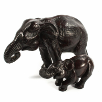 Beeld polystone olifant baby bruin M
