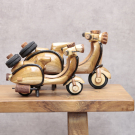 Beeld acaciahout scooter S